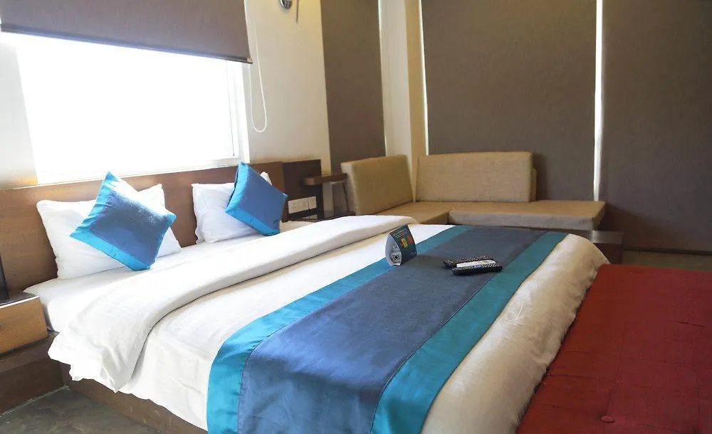 Fabhotel Phase 4 Galleria Gurgaon 3*,  Indien